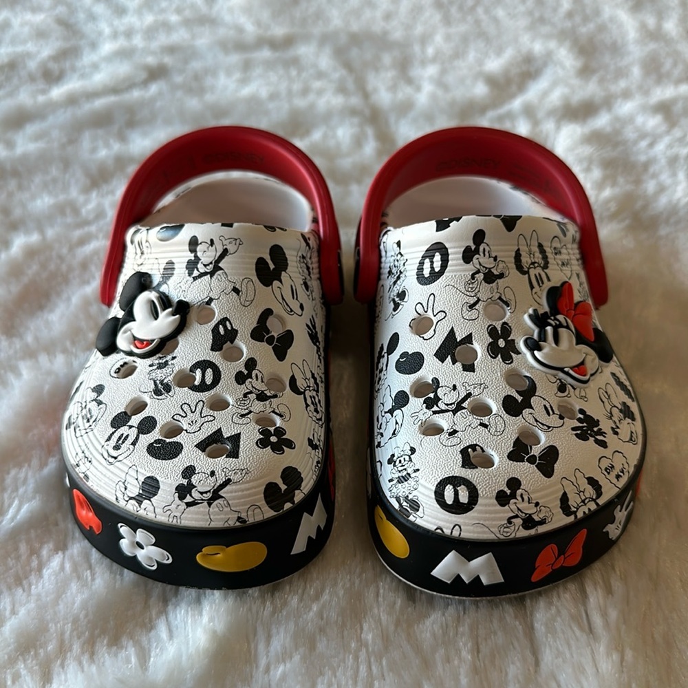 Used Disney Mickey & Minnie Mouse Crocs